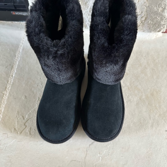 BearPaw Black Fur-Lined Kids Boots - Picture 4 of 4